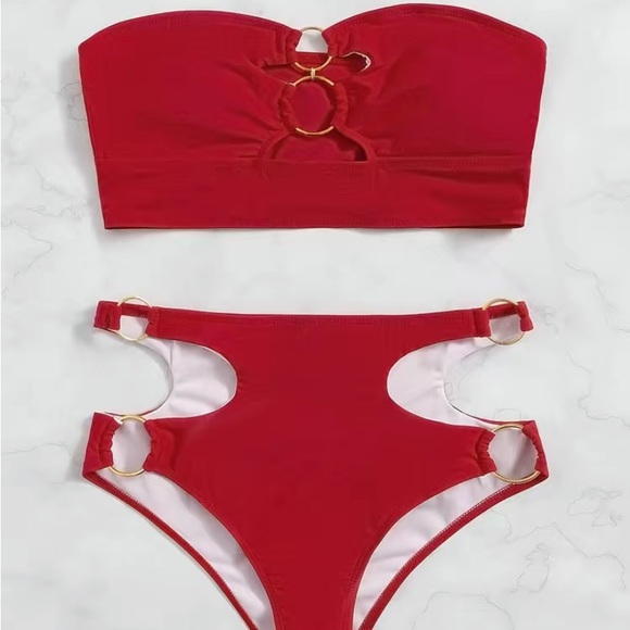 🆕Ring-linked Cut Out Bandeau Top w/ Wide Trim High Cut Bottom: Bikini Set🌹Red - Picture 4 of 10